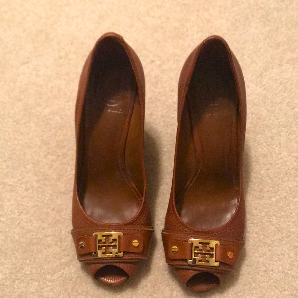Tory Burch Camel Wedges